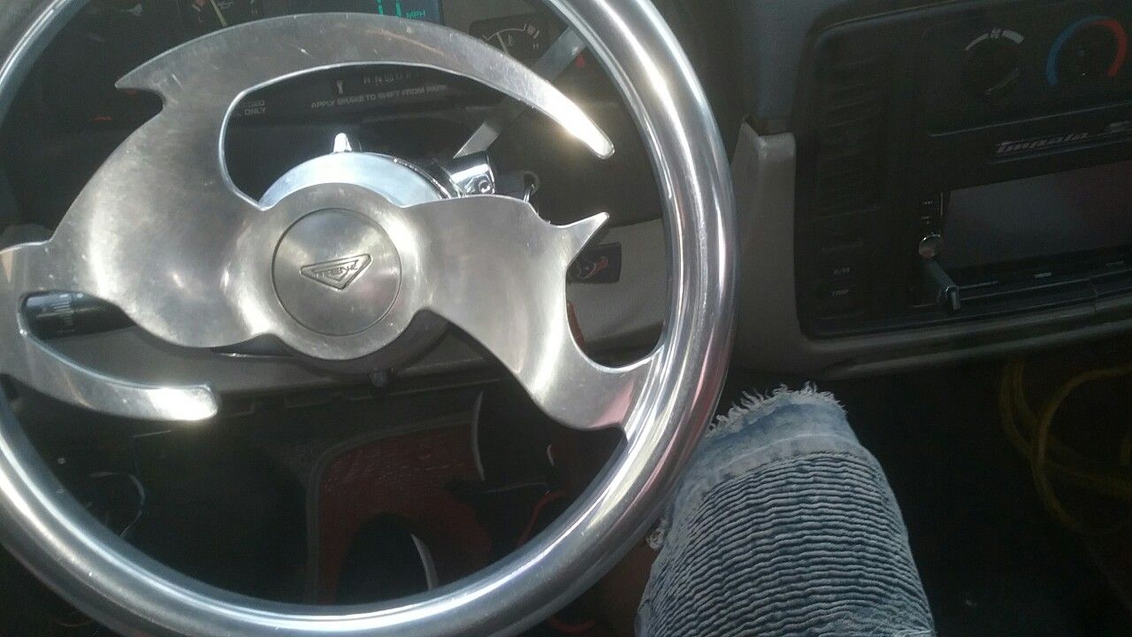 Impala SS leaping deer steering wheel. Need gone asap. Sell win win deal asap