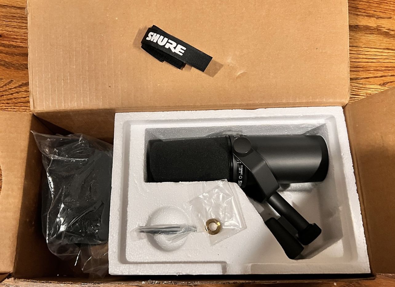 Shure SM7B Genuine Dynamic Microphone