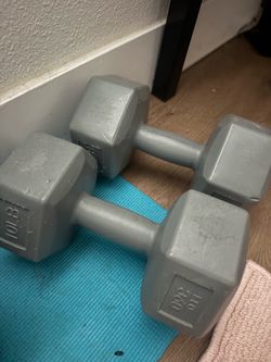 Two 10lb Dumb Bells