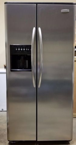 Frigidaire side by side Refrigerator