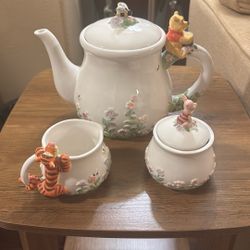 Winnie the Pooh Tea Set