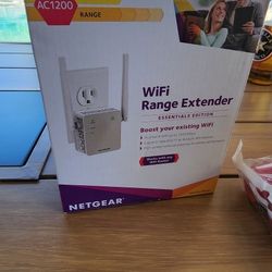 NETGEAR Wi-Fi Range Extender