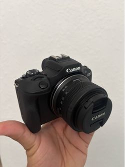 New never used Canon R100 with loads of accessories
