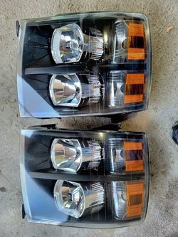 Faros para una Chevy Silverado del año 2007 al año 2013