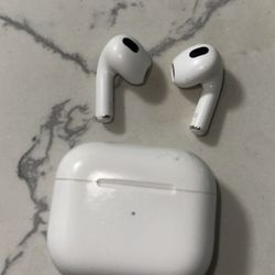 Apple AirPods 3 