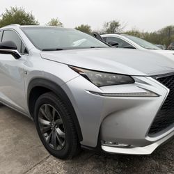 Lexus NX200