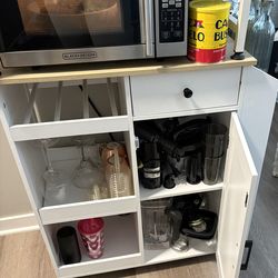 Kitchen cabinet/microwave stand