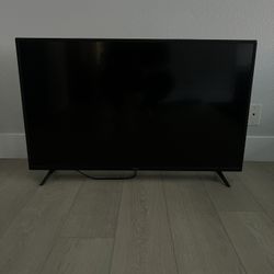 Vizio V-Series 43" Class 4K HDR Smart TV