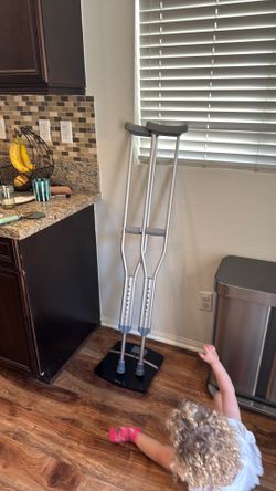 Crutches, maximum height 5”10