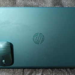 HP 17" TOUCH SCREEN LABTOP,8GBRAMM 256GB SSD