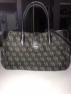 Dooney & Bourke Purse
