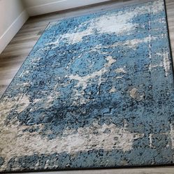 RUG carpet 5' X7' Clean  Blue Very Good Condition 