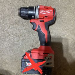 Milwaukee Compact Drill