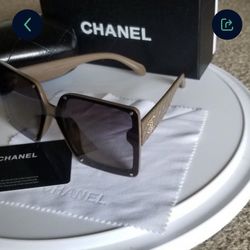 LADIES DESIGNER STYLE GLASSES WITH CASE 