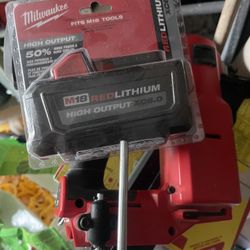 Framing Nail Gun Plus Battery 