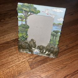 VINTAGE MONTEFIORI COLLECTION ITALY DESIGN ELEPHANTS/JUNGLE PICTURE FRAME 