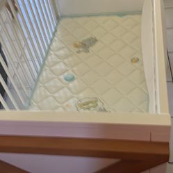 Baby crib