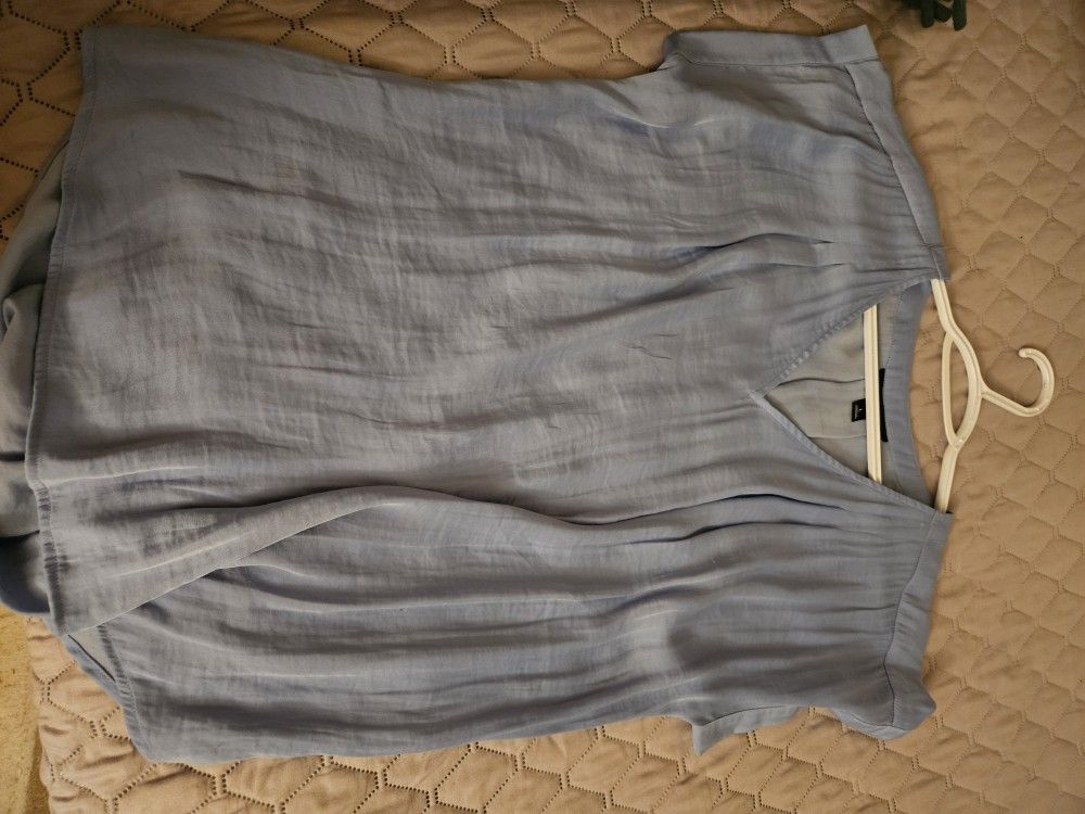 Simply Vera Wang Shirt