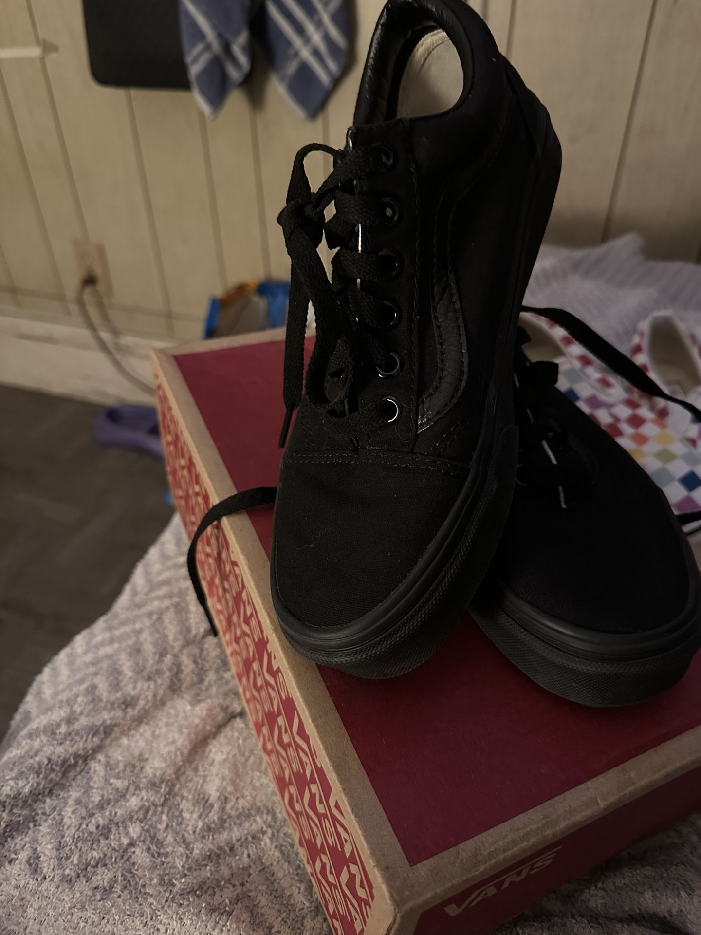 Girls Vans Size 6