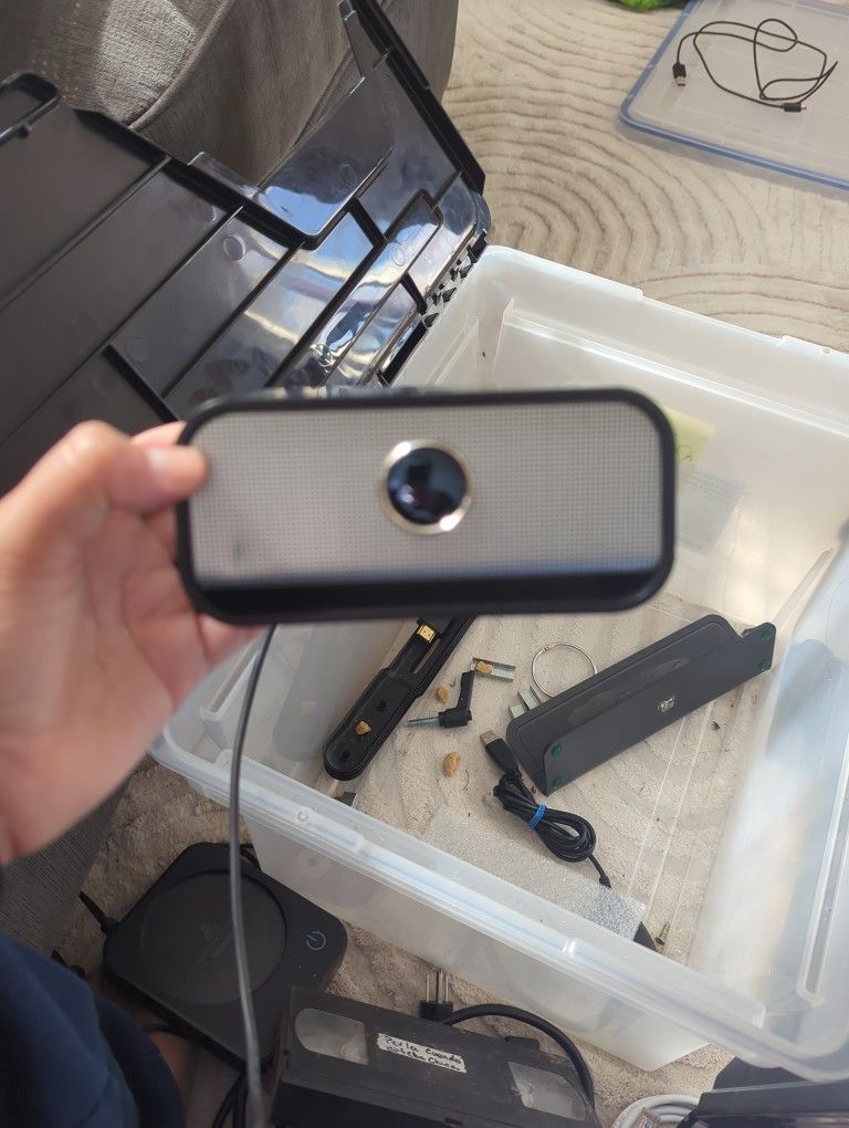Brookstone Big Blue Live 2.0 Bluetooth