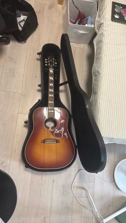 Gibson hummingbird rose wood studio