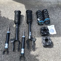 Jeep Grand Cherokee: Shock Absorbers, Struts, Rear Coils & Wheel Spacers