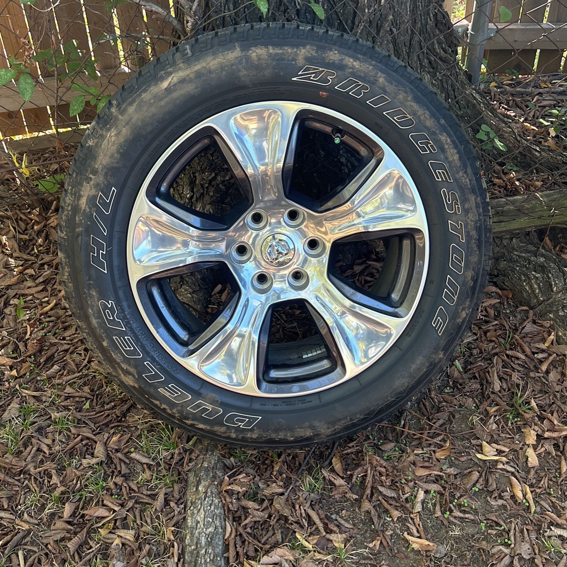 Dodge Ram 2500 Wheel