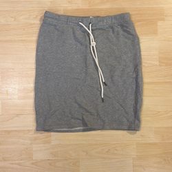 Forever 21 Women’s Fleece Skirt - Size Medium - Lightly Used 