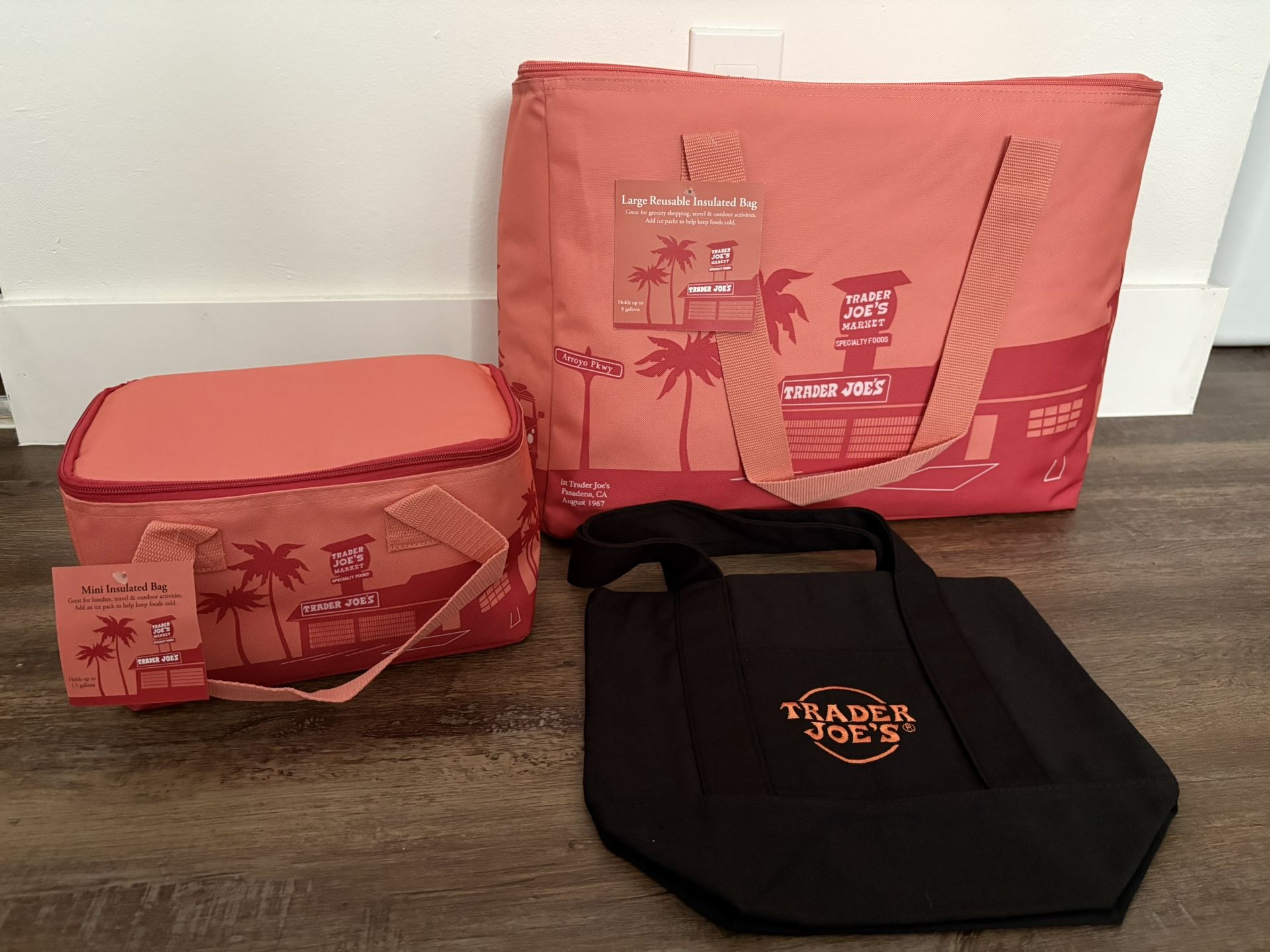 Trader Joe’s Mini And Large Insulated Bags and Mini Canvas- $40 (Plantation)