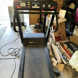 Landice L7 Treadmill 