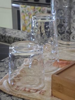 Glassware & pitcher