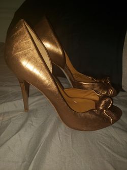 Bcbg leather upper pumps size 8.5