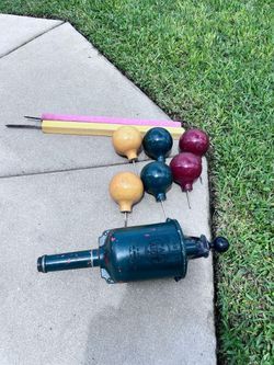 Golf Tee Markers & Ball Washer