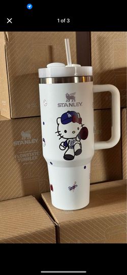 Hello Kitty dodger stanley 40 Onzas 