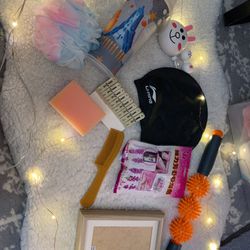 Bottle, bath flower, dish brush, photo frame, swimming hat, contact lens box,gym equipment , clip, comb, hygroscopic moisture absorber and the twinkle