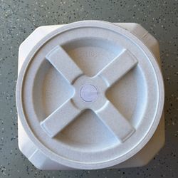 Like-NEW - Gamma2 Vittles Vault Pet Food Storage Container - 50 Lbs