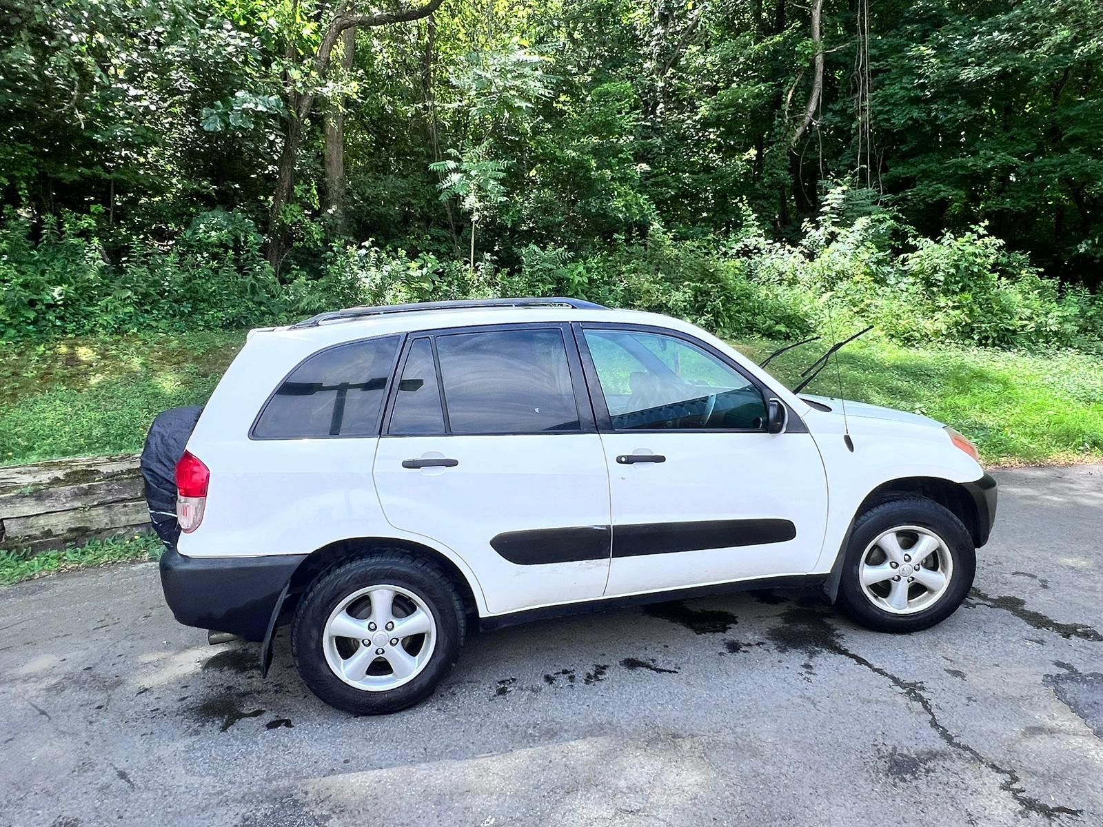 RAV4. 2001