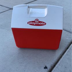 Igloo Playmate Cooler 