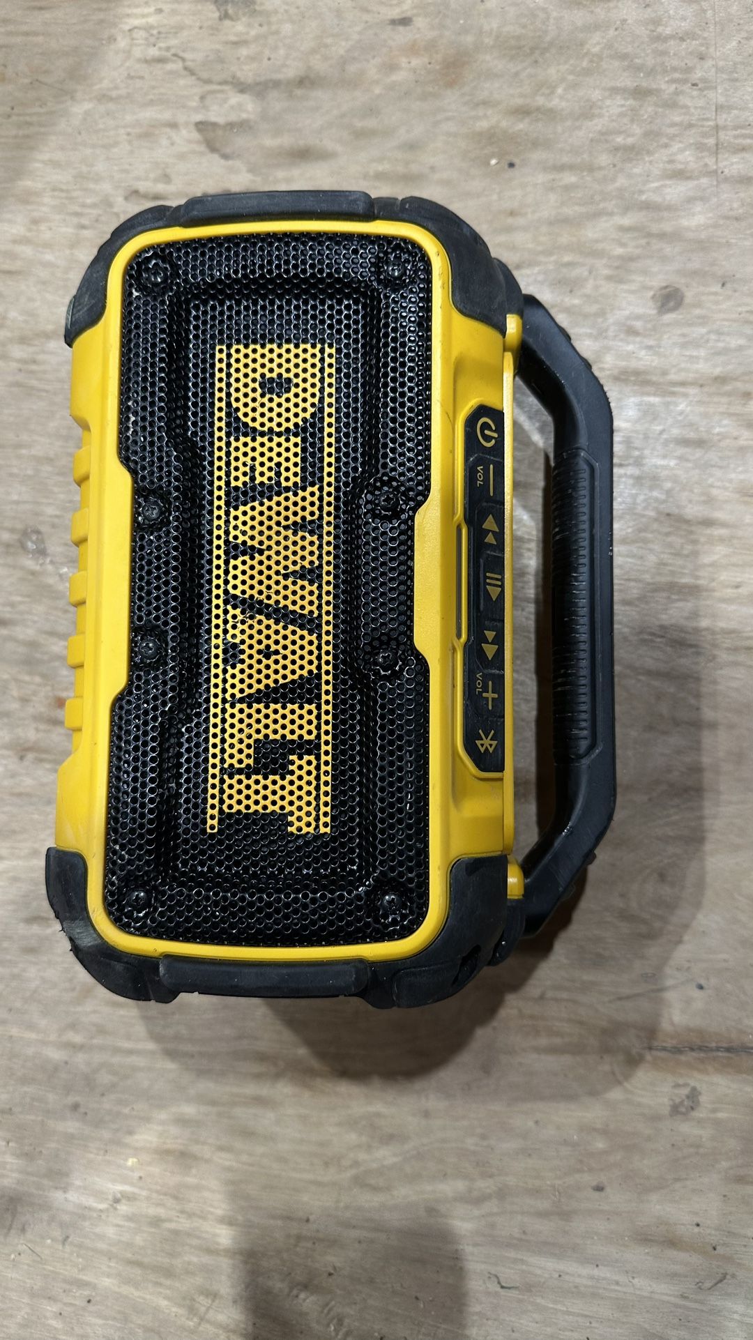 DEWALT 20V MAX Cordless Bluetooth Speaker (Tool Only)