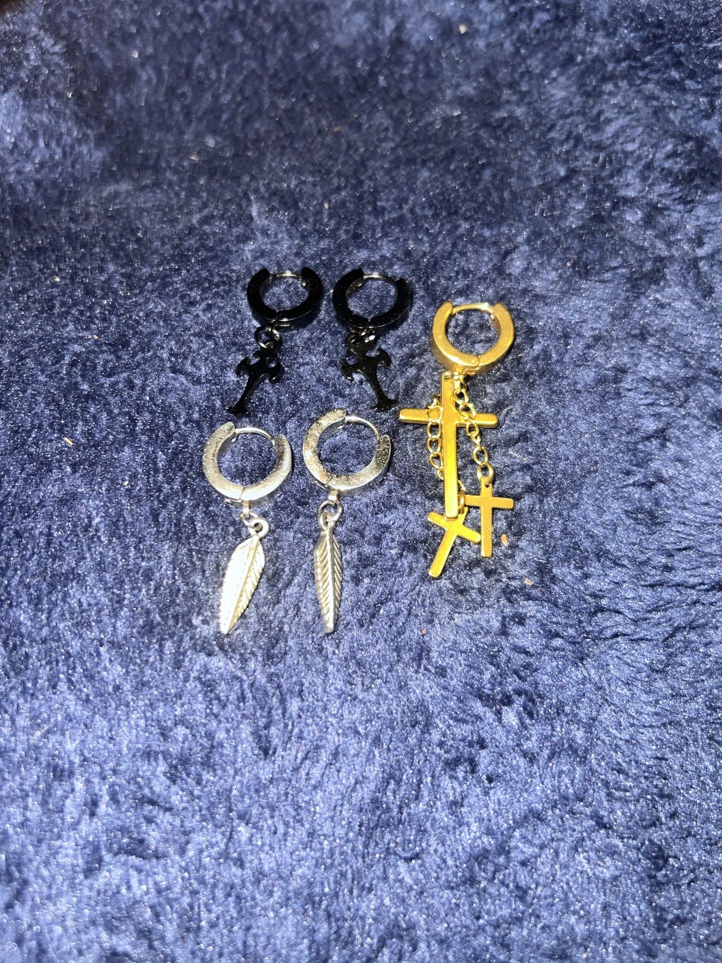 2 Silver Feather, 2 Black Crosses, 1 Golden Cross Earring