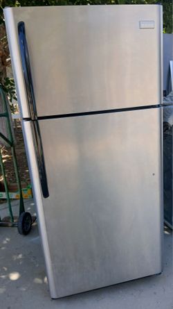 18 cu ft stainless steel frigidare fridge w free delivery