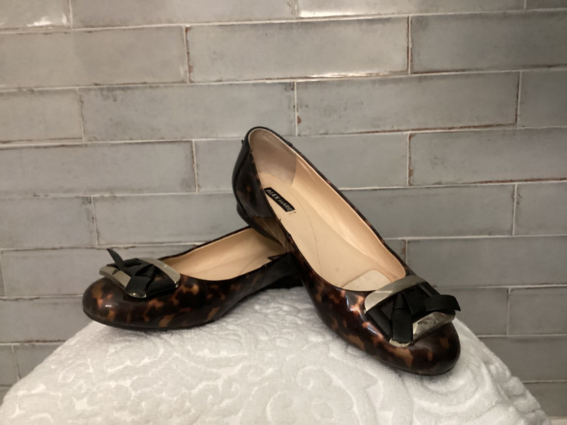 Alex Marie Women’s Leopard 🐆 Flats - Size 6M