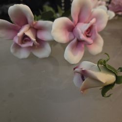 Porcelain Flowers W/steams LOT of 3