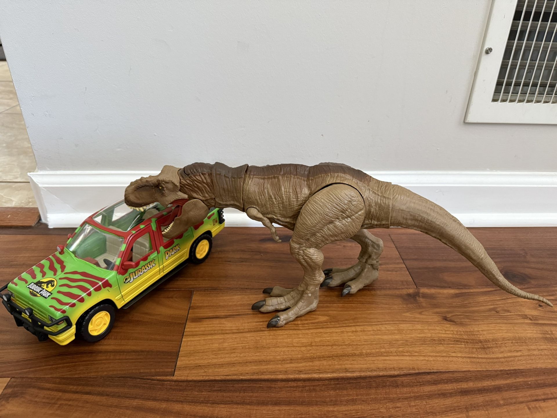 Jurassic World Legacy Collection Tyrannosaurus Rex Escape Pack