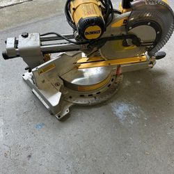 Dewalt Dws779 Miter Saw