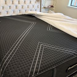 New Beautyrest Hybrid Mattress