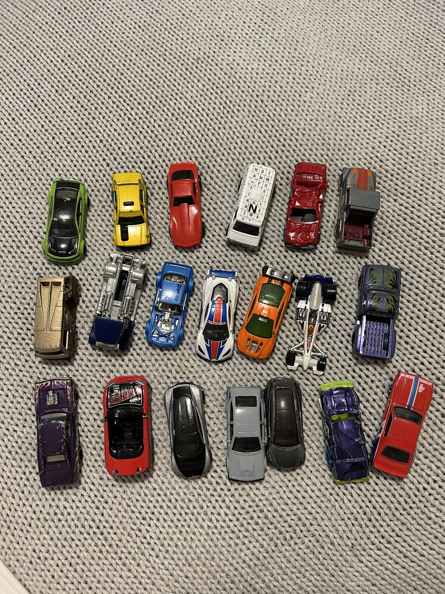 Hot Wheels 20 cars