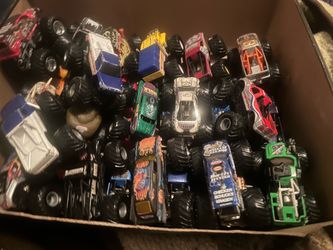 Hot Wheels Monster Jam truck set
