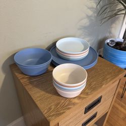 Set Of Plastic Dishes From Target 