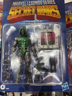 Marvel Legends “Secret Wars action figure Doctor Doom“